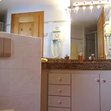 Sanctuary- Panoramic Views-ensuite-spa-gym * فيربير
